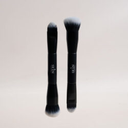 1SKIN THE ULTIMATE BRUSH - DOUBLE SIDED